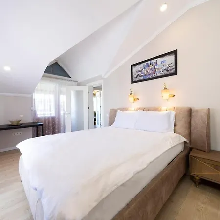 Comfortable Apartment Close To The Beach In Konyaalti