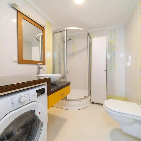 Comfortable Apartment Close To The Beach In Konyaalti *